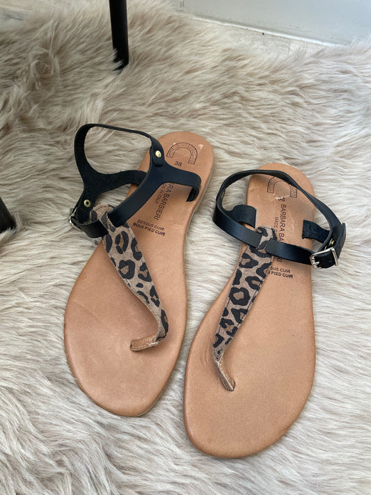 Sandales en cuir taille 38